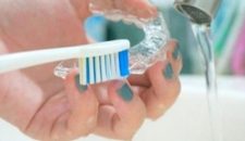 Cách sử dụng khay niềng răng invisalign