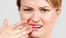 Răng mọc lệch nguy hiểm như thế nào?